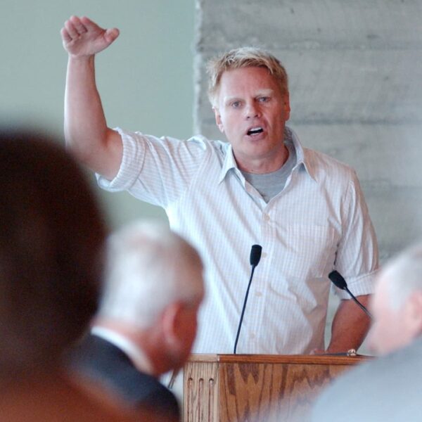 Abercrombie responds to CEO Mike Jeffries intercourse trafficking arrest