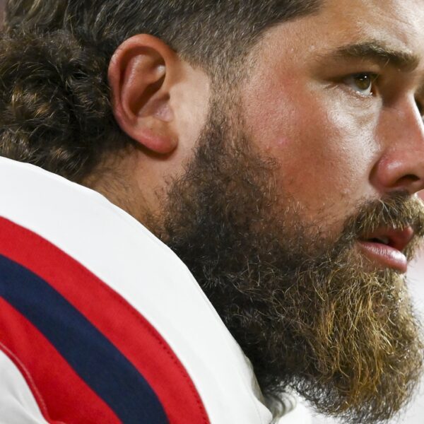 Report: Pats C David Andrews (shoulder) wants season-ending surgical procedure