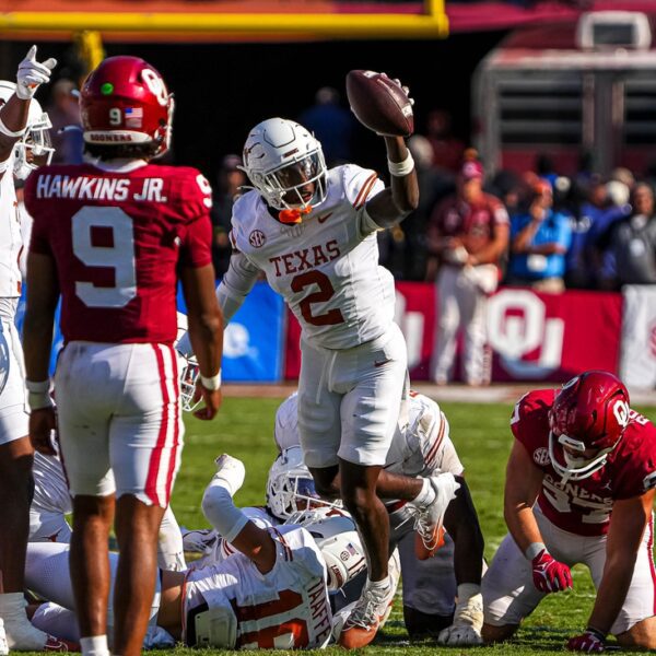 Texas S Derek Williams to have season-ending surgical procedure