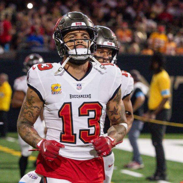 Bucs star WR Mike Evans (hamstring) misses follow