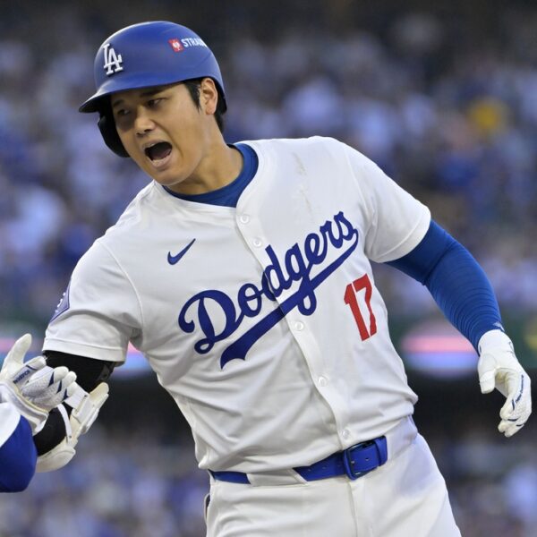 Dodgers pound Mets to open NL Championship Series