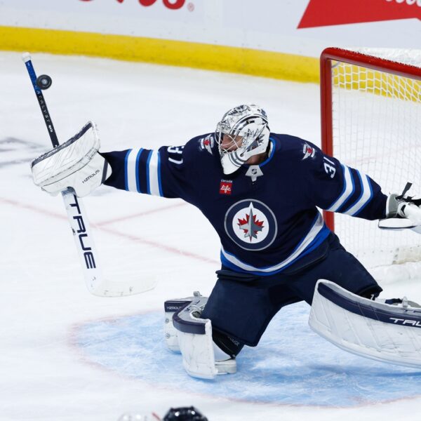 Jets’ Connor Hellebuyck faces Sharks in five hundredth profession begin