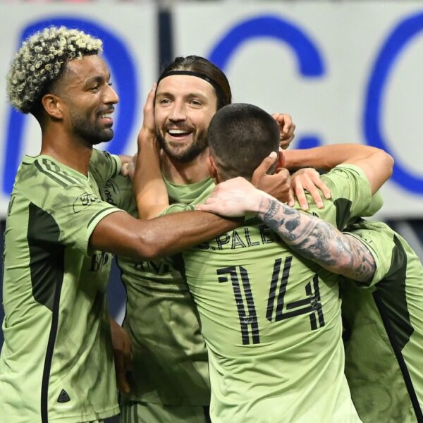 LAFC edges Vancouver on purpose in 2nd half stoppage time