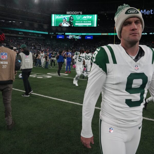 Report: Jets signal 2 kickers to follow squad forward of ‘TNF’