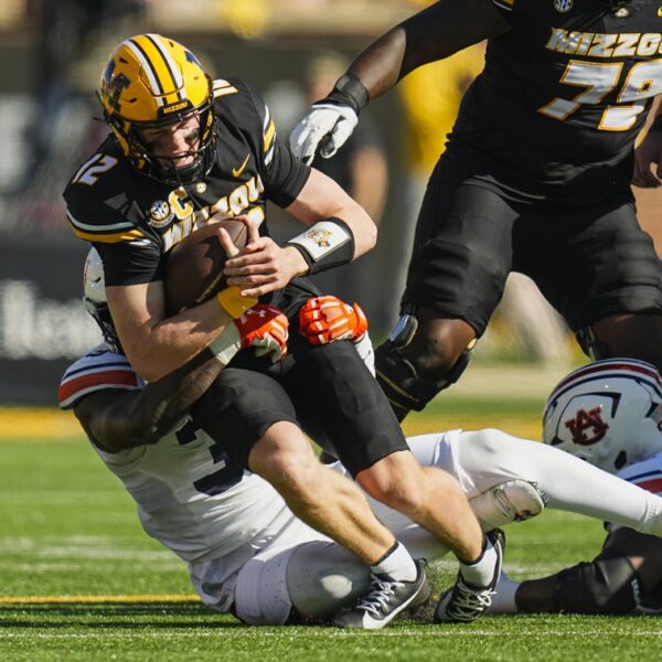 QB Brady Cook, No. 19 Missouri surge previous Auburn