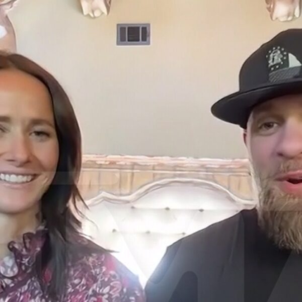 Brantley Gilbert Had Wife’s Blessing to Return to Concert After Tour Bus…