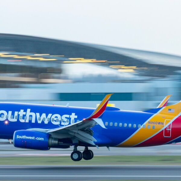 Southwest Airlines publicizes new partnership with Icelandair