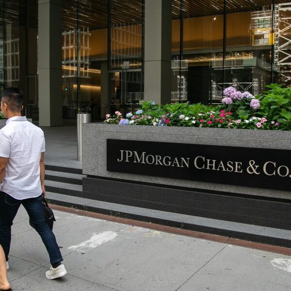 JPMorgan shopper who misplaced fortune amid dementia is denied trial