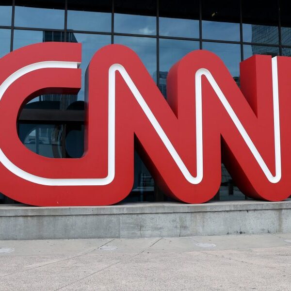 CNN, Reuters launch paywalls for guests