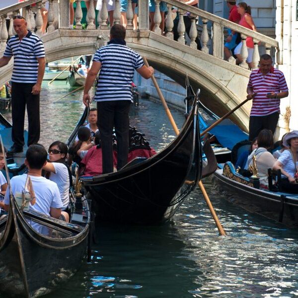 Venice’s €5 daytripper tax misses the boat: What do locals assume the…