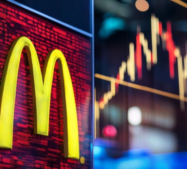 Reports that McDonald’s (MCD) is to renew promoting Quarter Pounders in all…