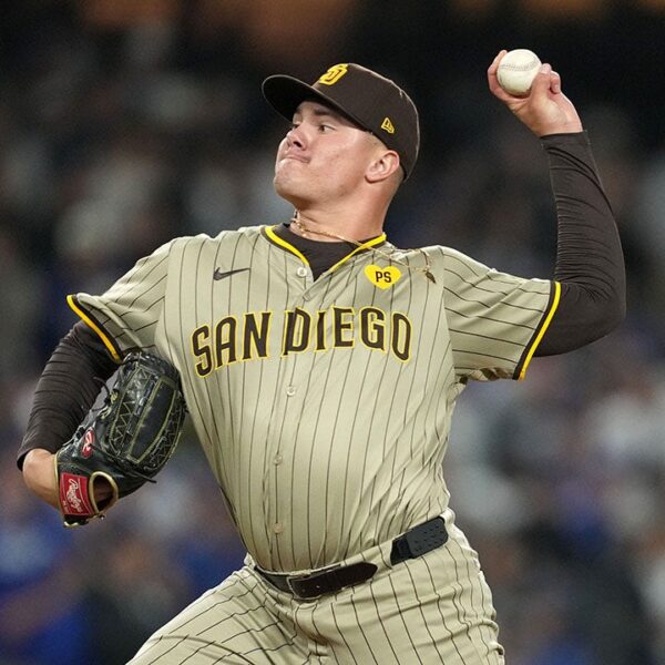 Padres bullpen dodges beer can thrown by fan as extra movies from…