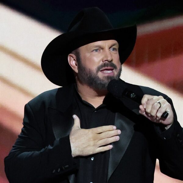 Garth Brooks launches ‘high-risk’ technique towards accuser in intercourse assault declare: skilled