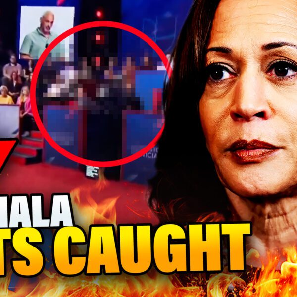 Kamala Gets EXPOSED When Univision Shows Her Teleprompter LIVE During Town Hall…