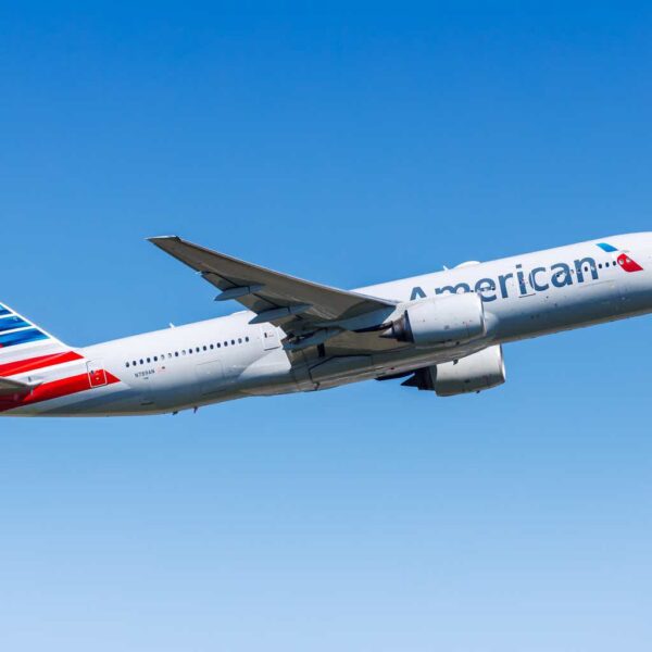 American Airlines Stock Too Cheap Not To Buy? (NASDAQ:AAL)