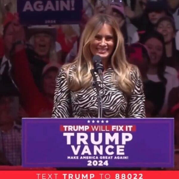 Melania Trump Dazzles Madison Square Garden in New York City – Crowd…