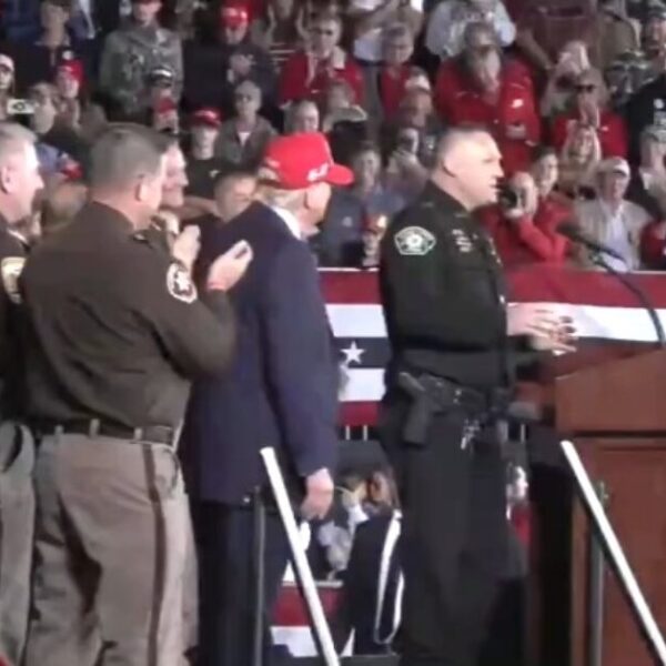 Wisconsin Sheriffs Proudly Endorse President Trump at Rally (VIDEO) | The Gateway…