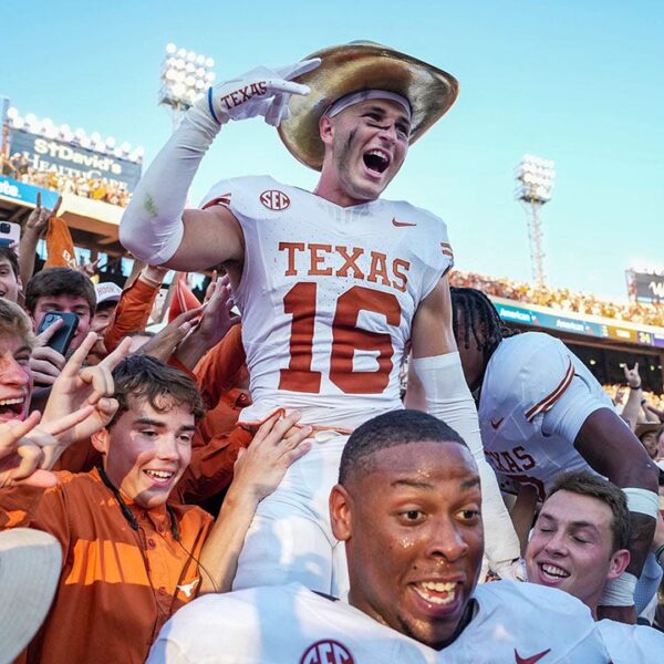 Texas stymies Oklahoma’s offense to earn Red River Rivalry win in foes’…