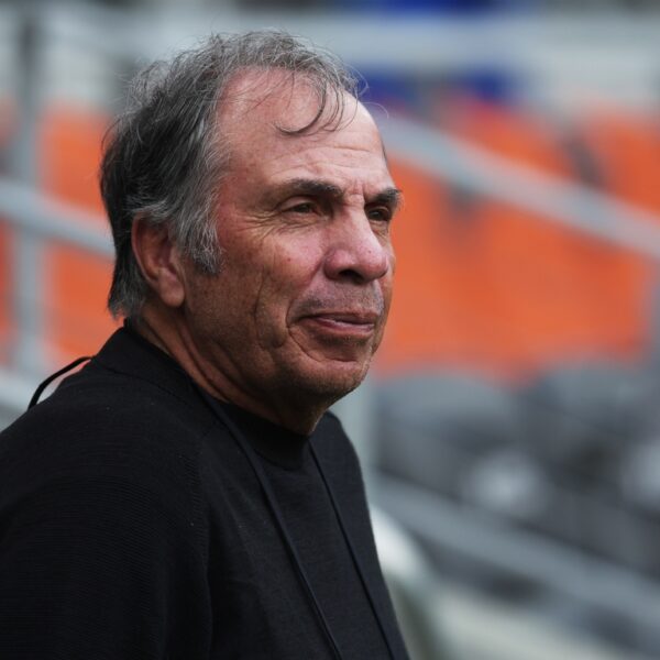 Report: Quakes rent Bruce Arena as sporting director, supervisor