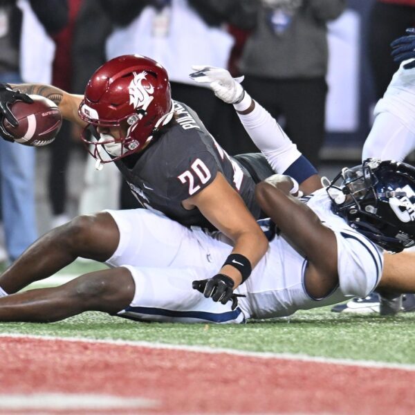 John Mateer (5 TDs) leads No. 21 Washington St. previous Utah St.