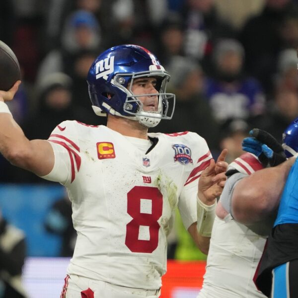 Giants grant demoted QB Daniel Jones his launch