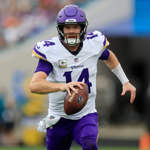 Turnover-prone Vikings journey to Titans with higher offense on their minds