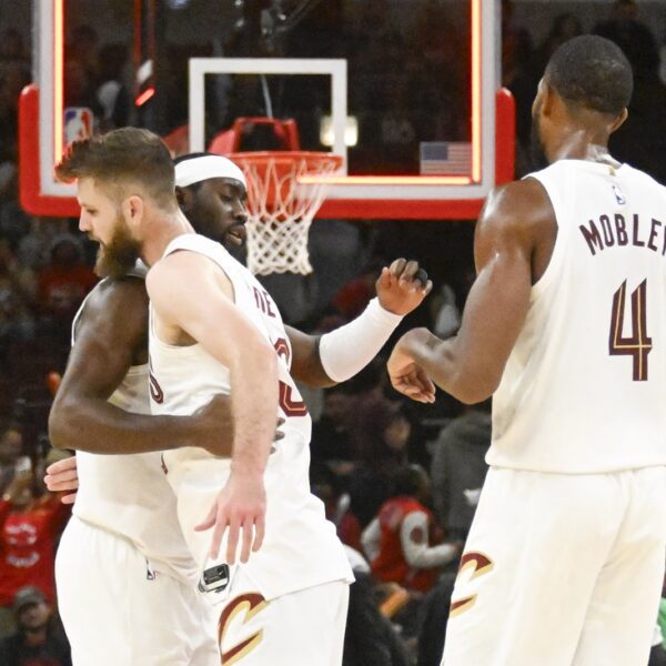 NBA roundup: Cavs make it 12-0 with win over Bulls