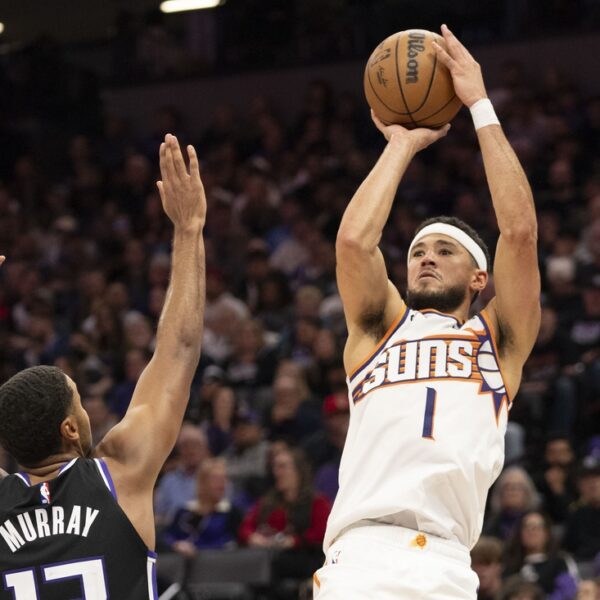 Devin Booker, Suns hope to warmth up vs. stingy Thunder