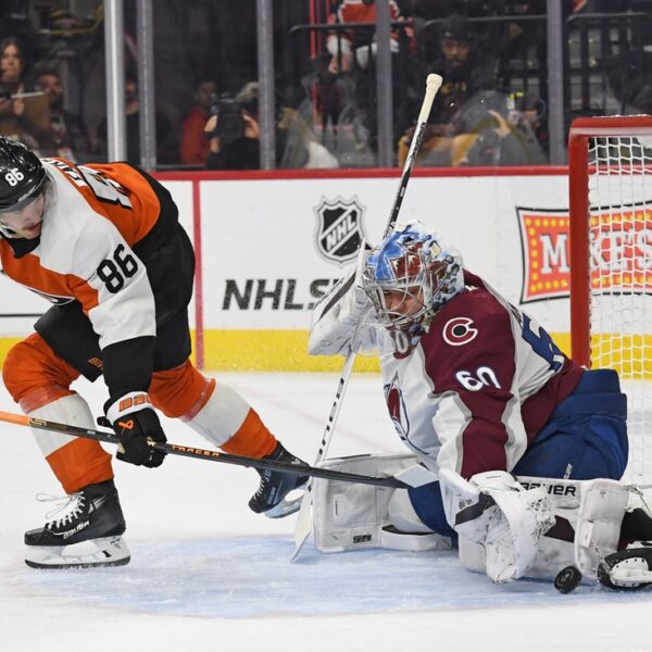 Cale Makar, Avalanche get leap on Flyers, maintain on to win