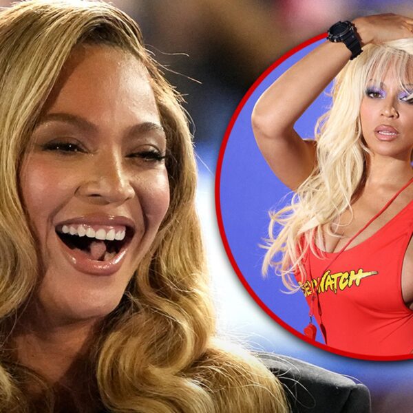 Beyoncé Transforms Into Pamela Anderson in Video, Urges Viewers to Vote