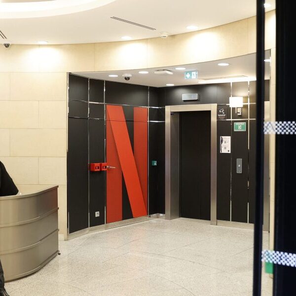 Netflix places of work in Paris raided by authorities in tax probe