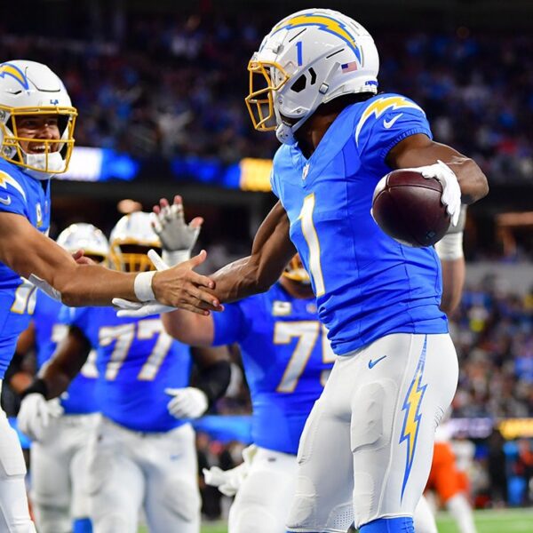 Chargers stave off Bengals’ comeback in epic Sunday night time thriller