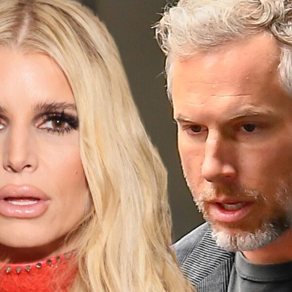 Jessica Simpson’s Fans Think She’s Hinting At Split From Husband With IG…