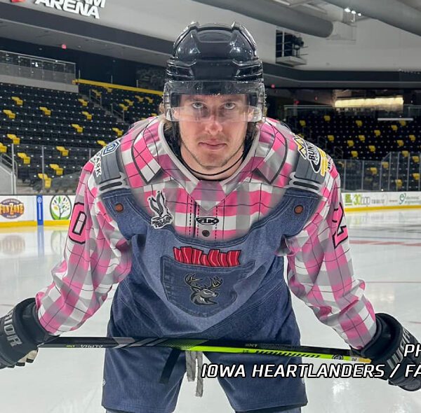 ECHL’s Iowa Heartlanders Go Hog Wild With Special Uniforms for ‘Crispy Bacon…