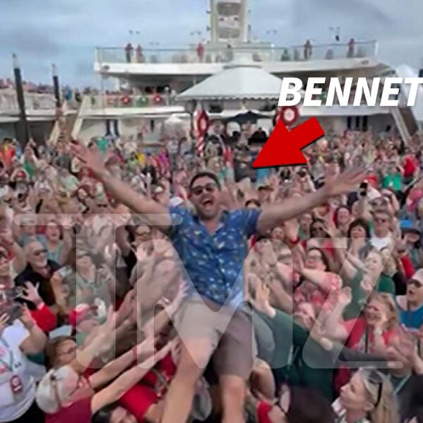 Hallmark Star Jonathan Bennett Crowd Surfs on Sold-Out Christmas Cruise