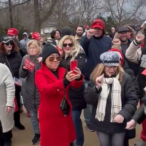 Impromptu ‘Trump Dance’ Flash Mob Breaks Out in Staten Island (VIDEO) |…