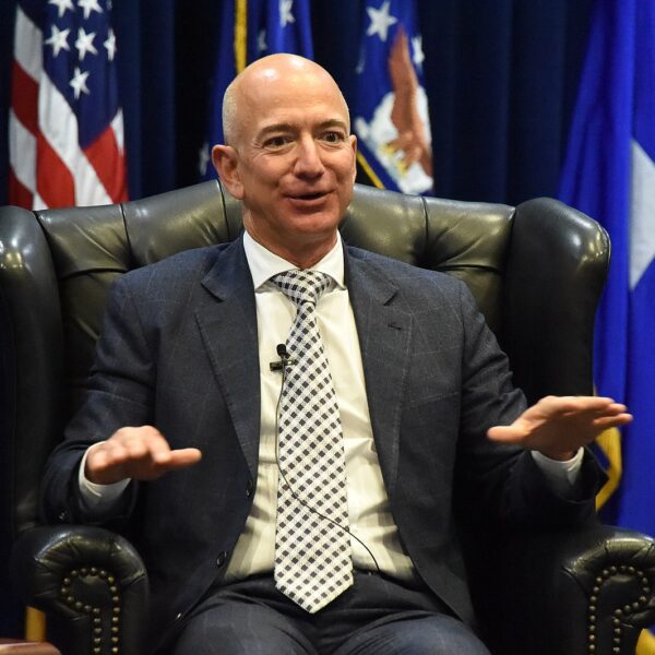 Amazon Founder Jeff Bezos Congratulates Trump on “Extraordinary Political Comeback” | The…