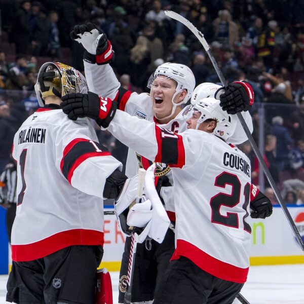 Streaking Senators look to slip by Oilers