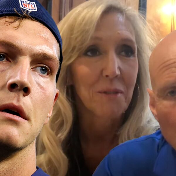 Leighton Vander Esch’s Mom Files For Divorce After Dad’s Arrest