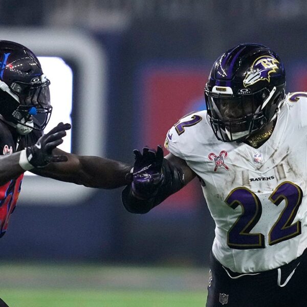 Ravens rout Texans on Christmas, inch nearer to division title