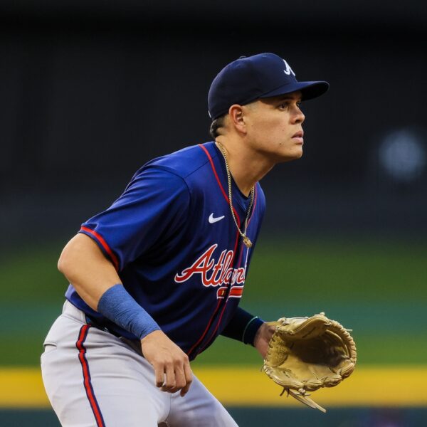 Reports: INF Gio Urshela reaches cope with Athletics