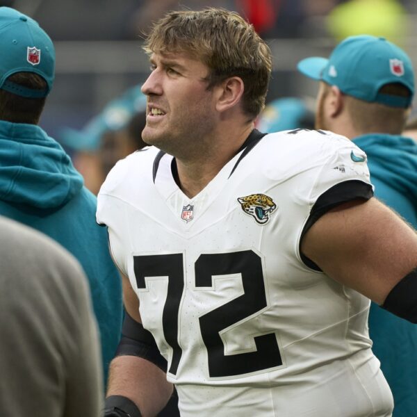 Jaguars LT Walker Little agrees to contract extension