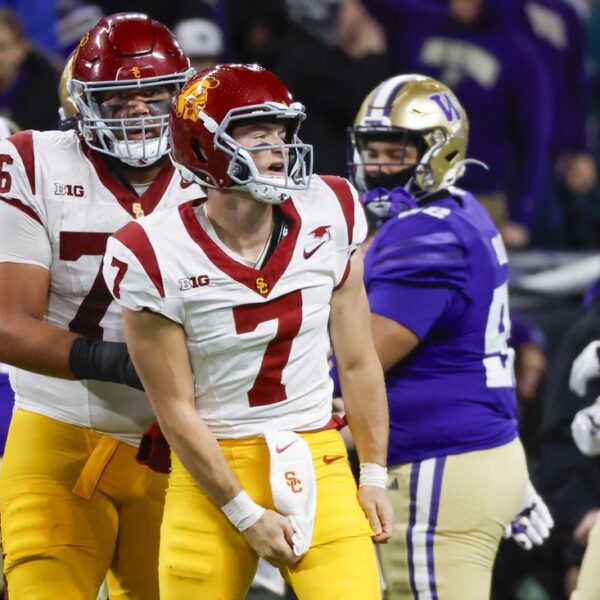 Ex-USC QB Miller Moss headed to Louisville