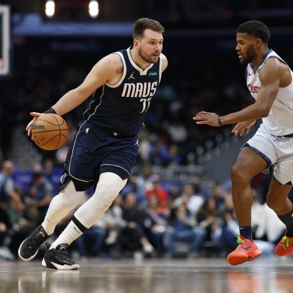 Luka Doncic, Mavs dominate in handing Wizards sixteenth consecutive loss