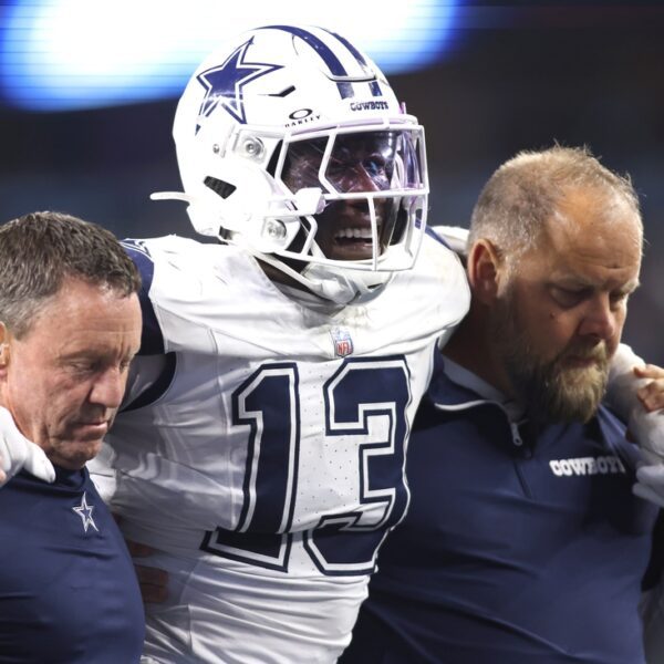 Cowboys LB DeMarvion Overshown to have season-ending surgical procedure