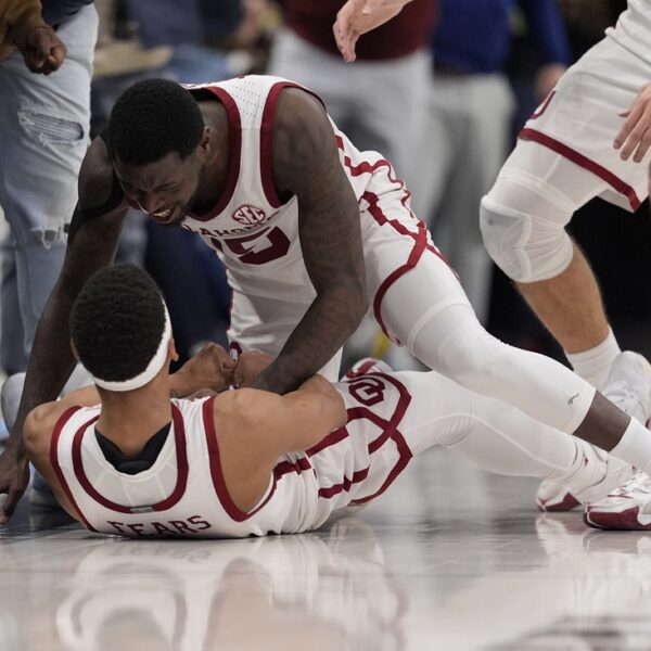 Top 25 roundup: No. 14 Oklahoma nips No. 24 Michigan with 4-point…