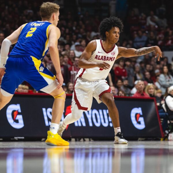 Top 25 roundup: No. 5 Alabama routs South Dakota State