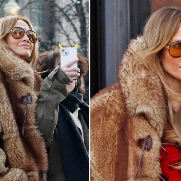 Jennifer Lopez, Family Go Last-Minute Christmas Shopping in Aspen