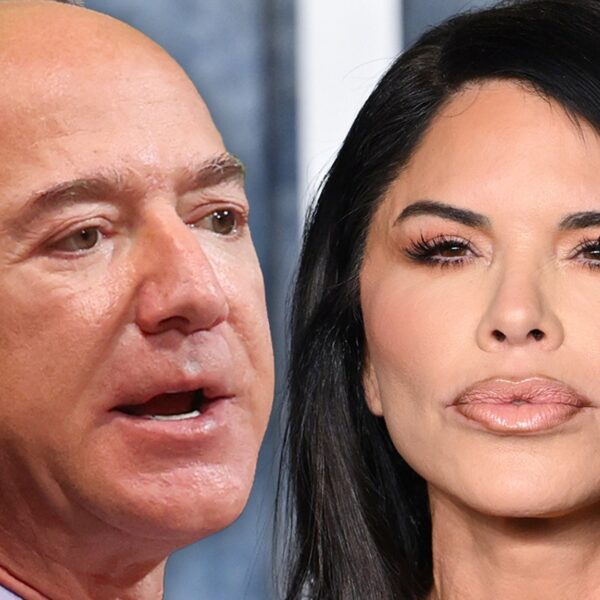 Jeff Bezos Slams Media for False Lauren Sanchez Wedding Story