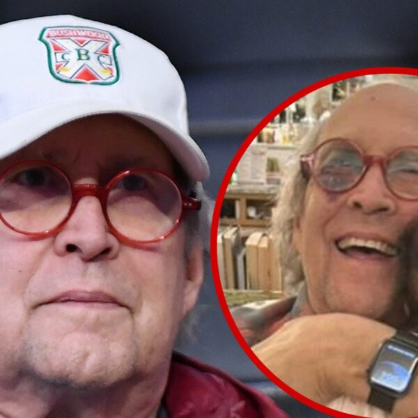 Chevy Chase Fans Voice Concern About Mysterious Black Eye In New Pic